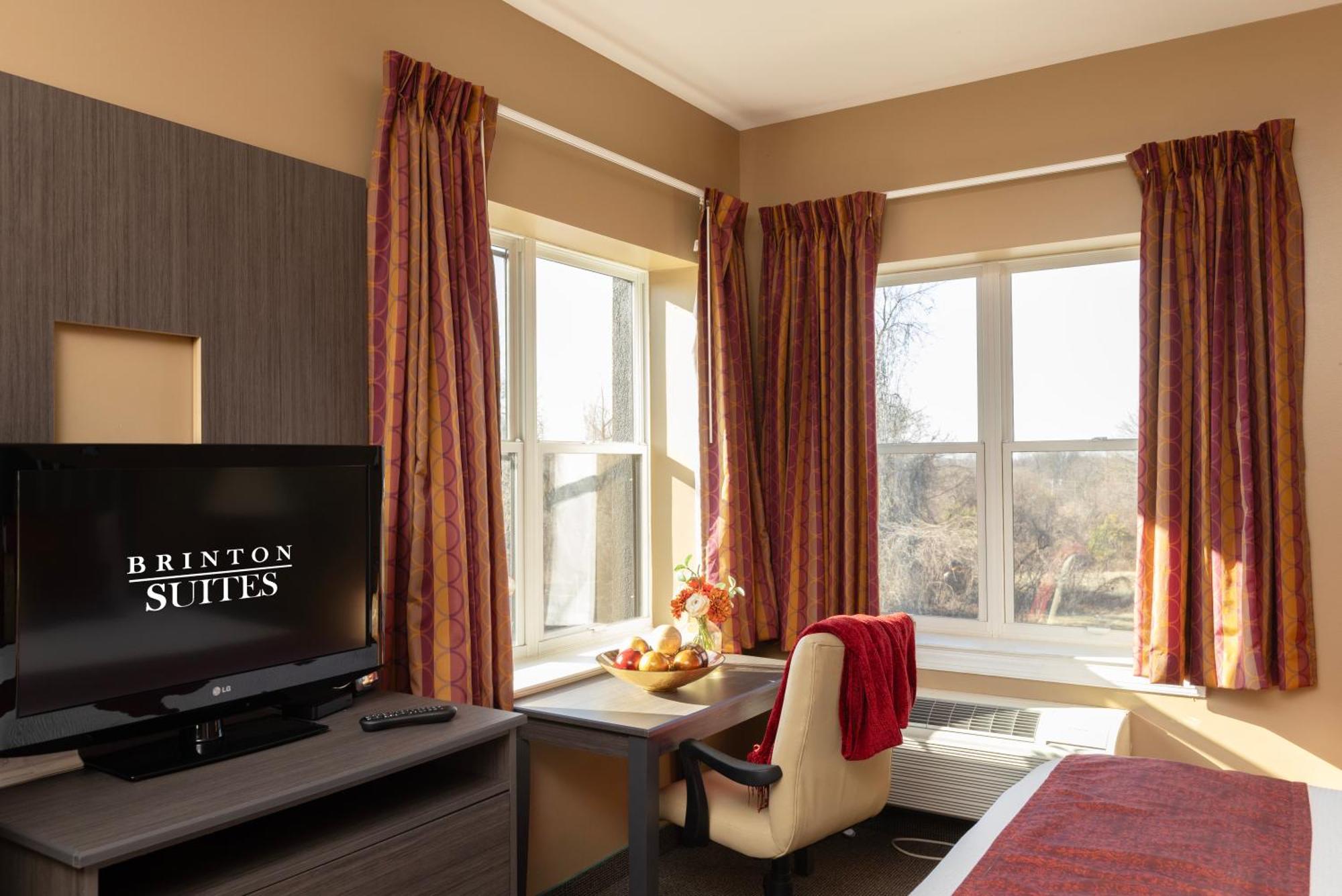 Brinton Suites Уэст-Честер Экстерьер фото