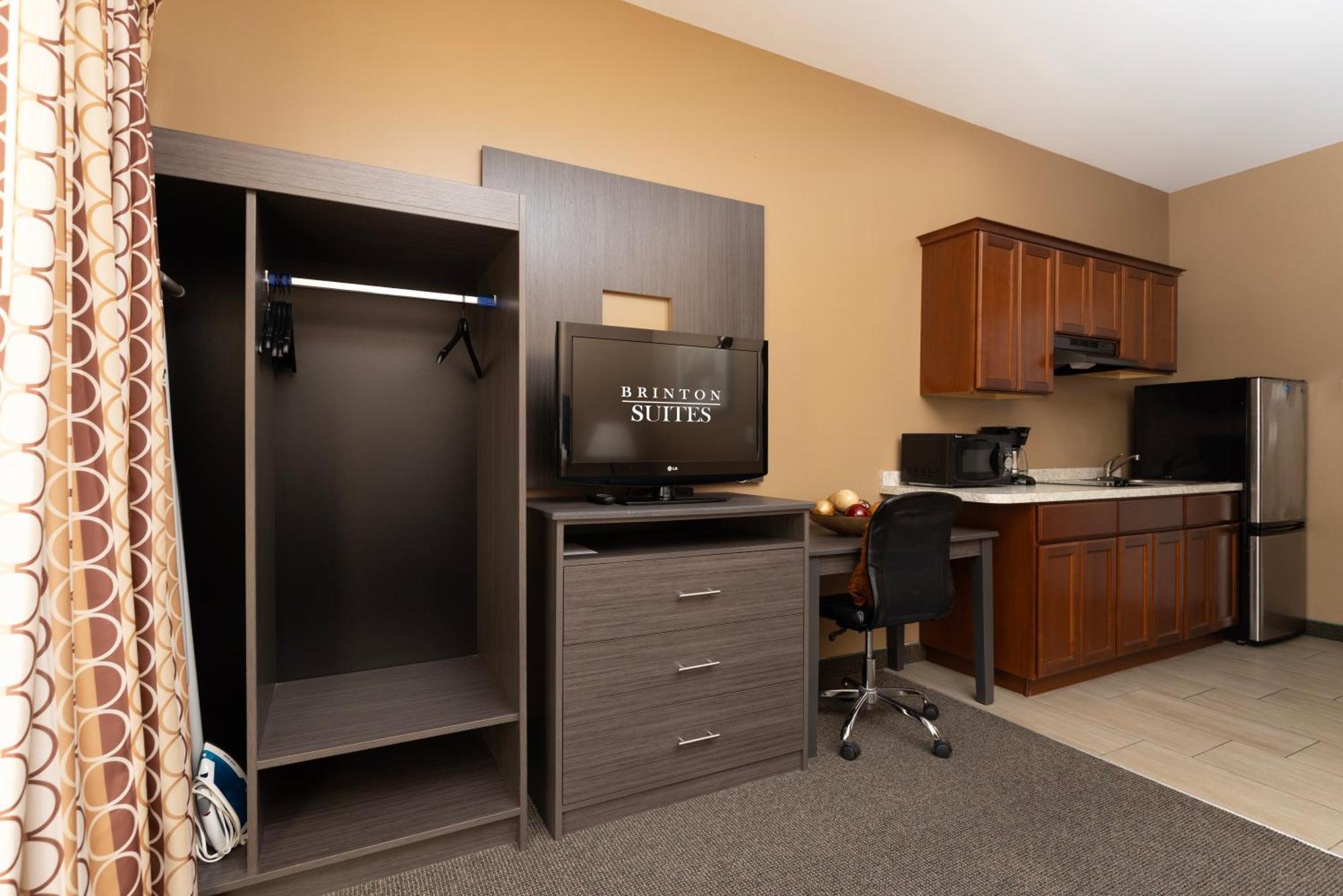 Brinton Suites Уэст-Честер Экстерьер фото