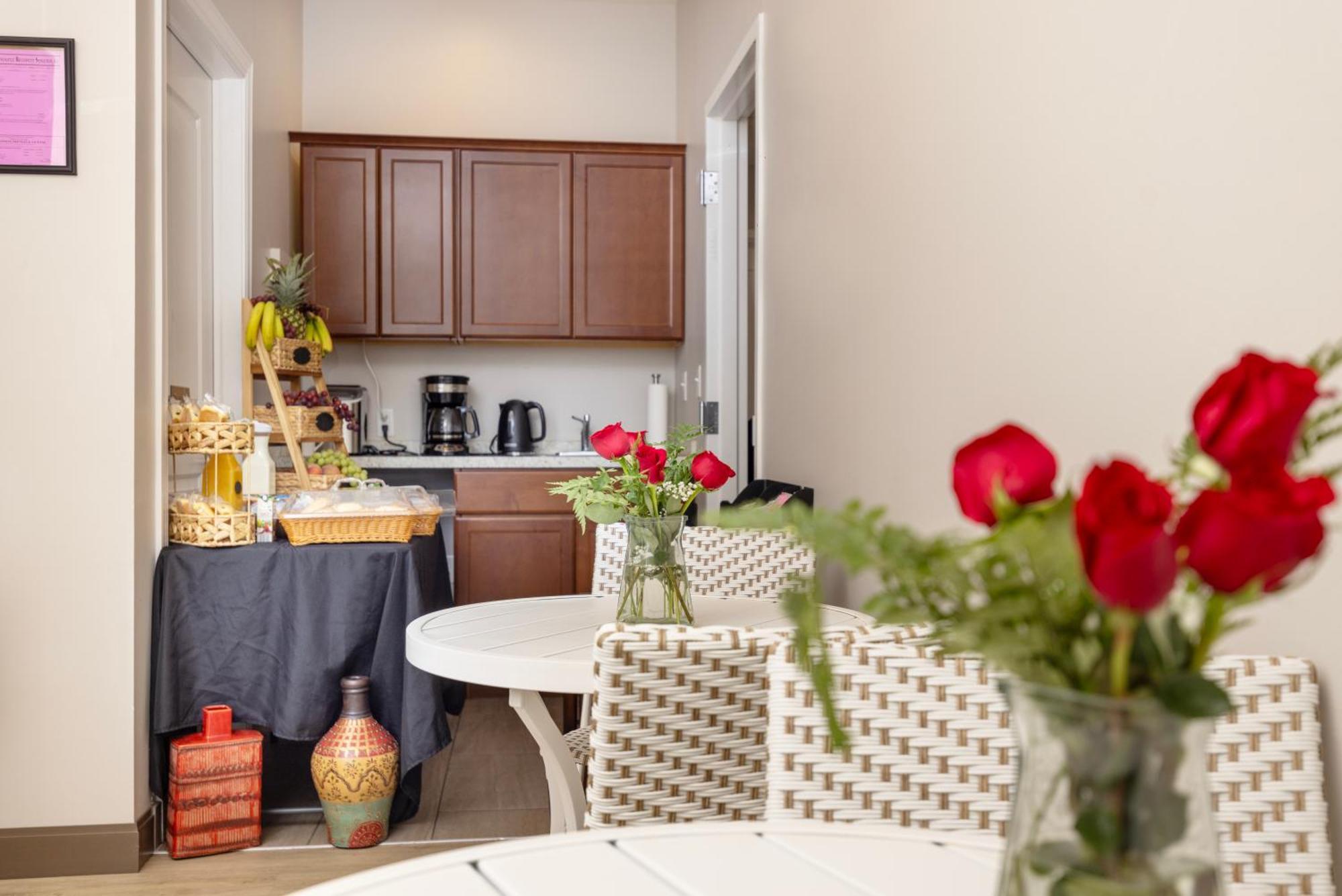 Brinton Suites Уэст-Честер Экстерьер фото